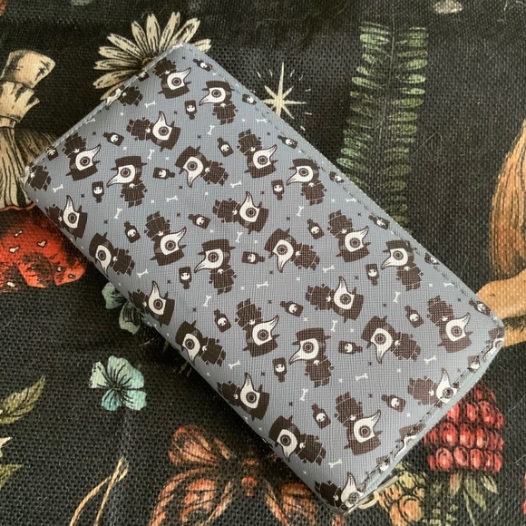 NWOT plague dr large wallet/pocketbook - Picture 1 of 3